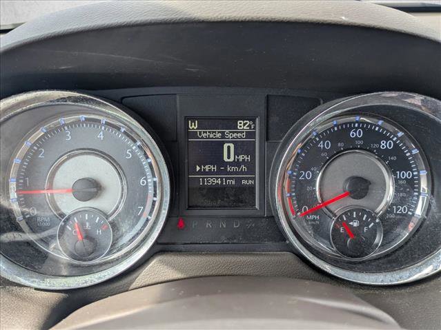 Used 2014 Chrysler Town & Country Touring-L w/ Driver Convenience Group image 11