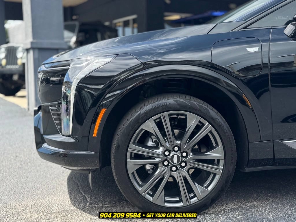 Used 2025 Cadillac Optiq Sport 2 AWD/4WD image 14