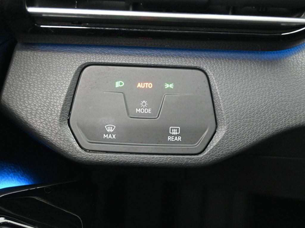 Used 2024 Volkswagen ID.4 2WD image 21