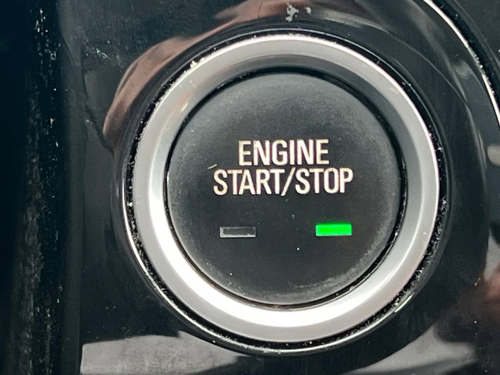 Used 2021 Buick Encore Preferred image 2