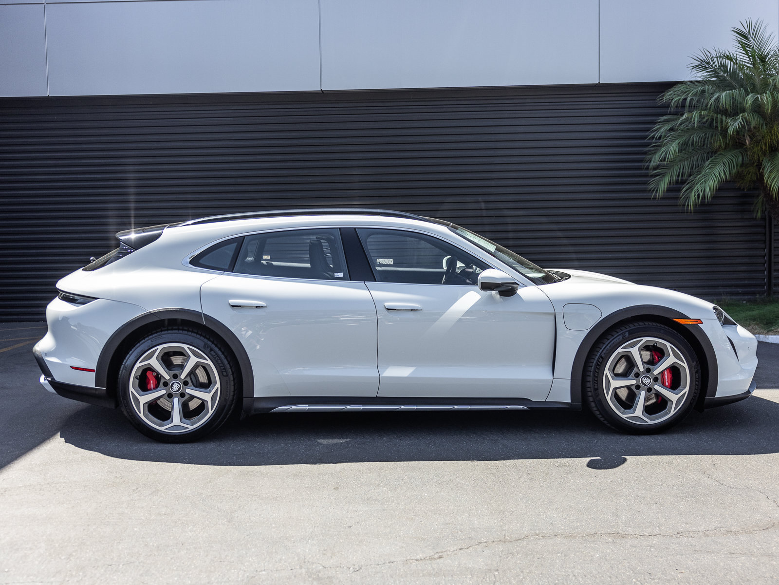 Certified 2024 Porsche Taycan 4S AWD/4WD image 8
