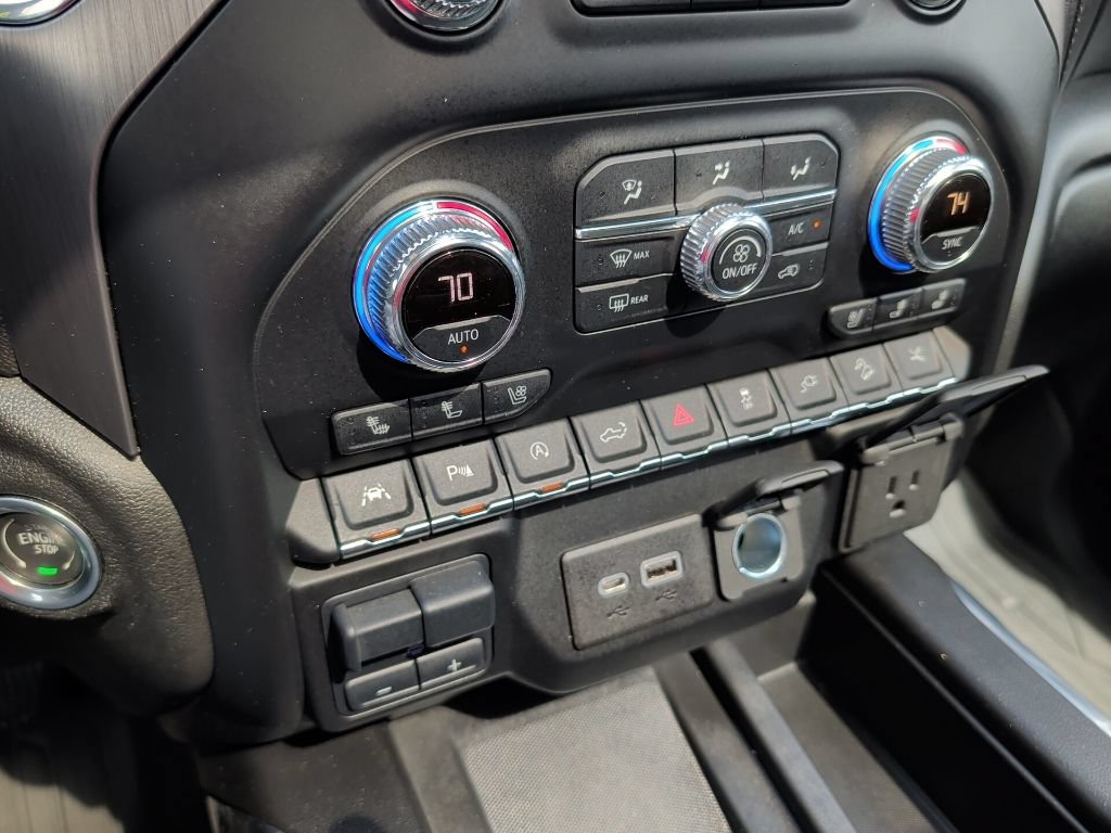 Used 2020 GMC Sierra 1500 Denali w/ Denali Ultimate Package AWD/4WD image 22