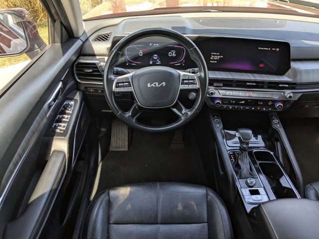 Certified 2024 Kia Telluride EX w/ EX Captain's Chair Package image 21