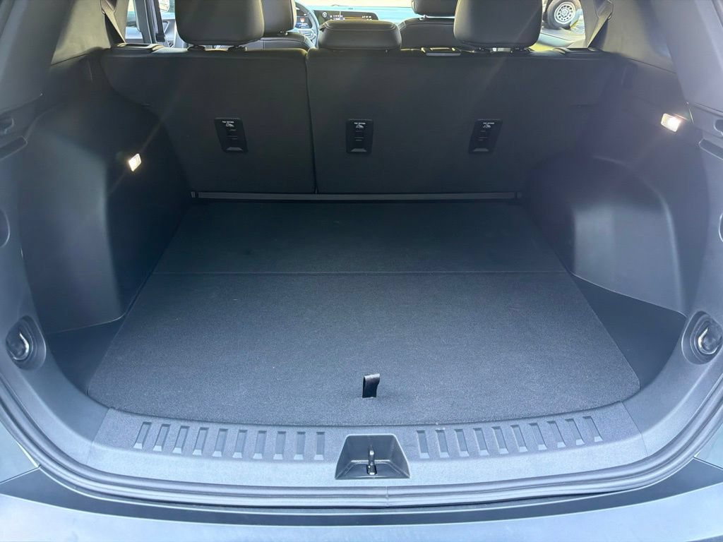 New 2026 Chevrolet Equinox LT w/ Convenience Package II AWD/4WD image 13