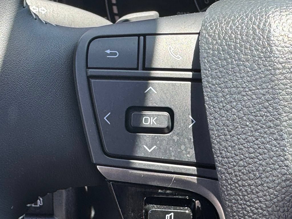 Certified 2025 Toyota Camry SE FWD image 25