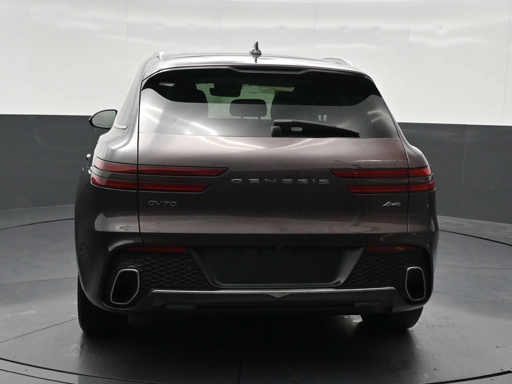 Used 2022 Genesis GV70 2.5T w/ Advanced Package AWD/4WD image 4