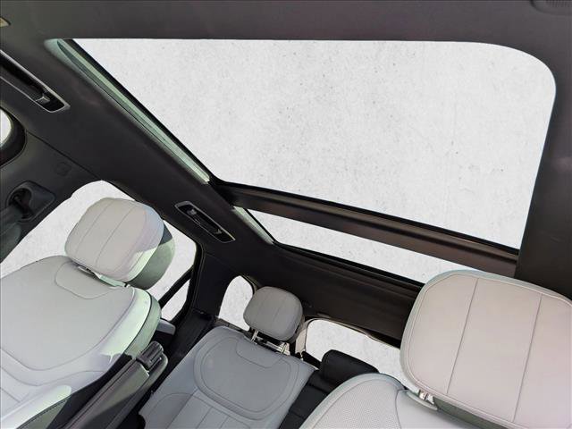 Certified 2025 Land Rover Range Rover Sport Dynamic SE image 13