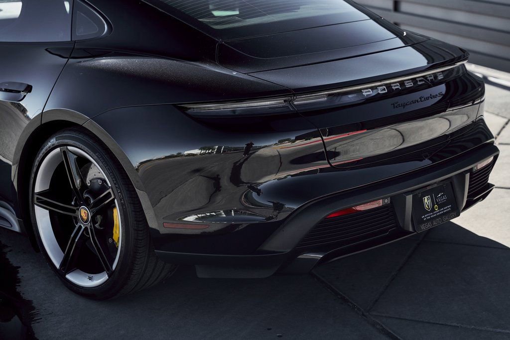Used 2020 Porsche Taycan Turbo S AWD/4WD image 9