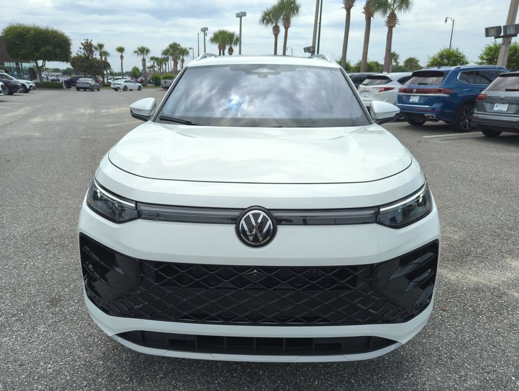 New 2026 Volkswagen Tiguan SEL R-Line AWD/4WD image 15