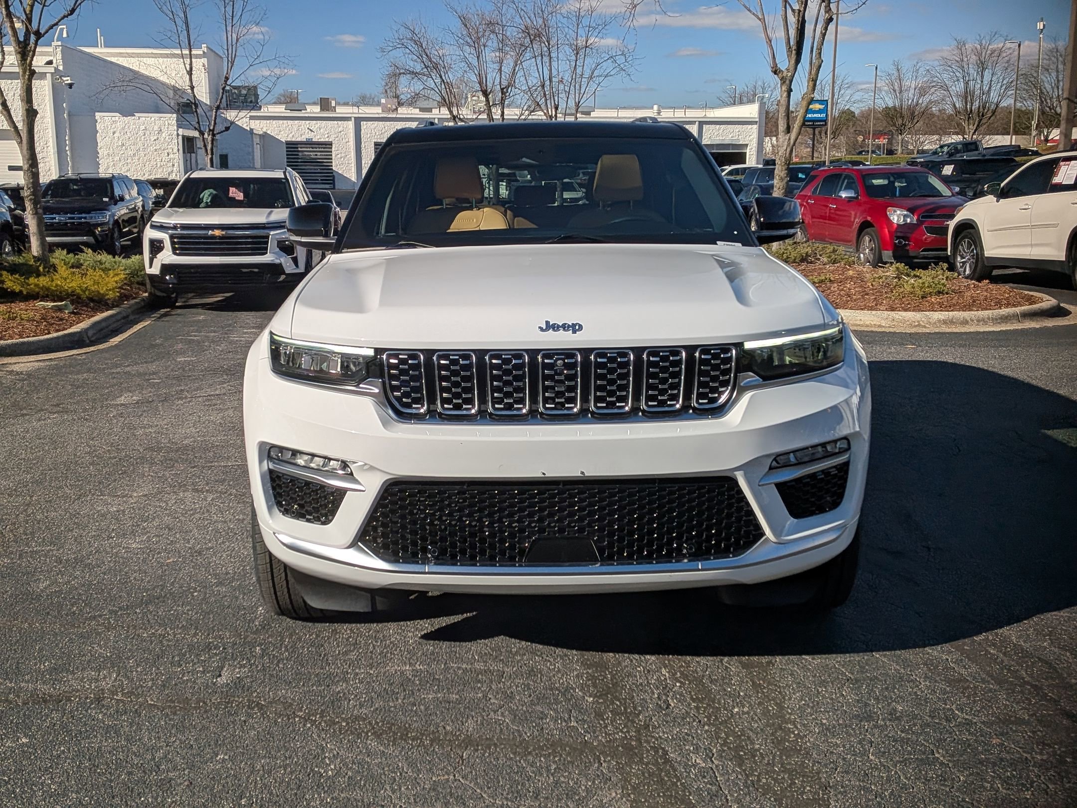 Used 2022 Jeep Grand Cherokee Summit image 3