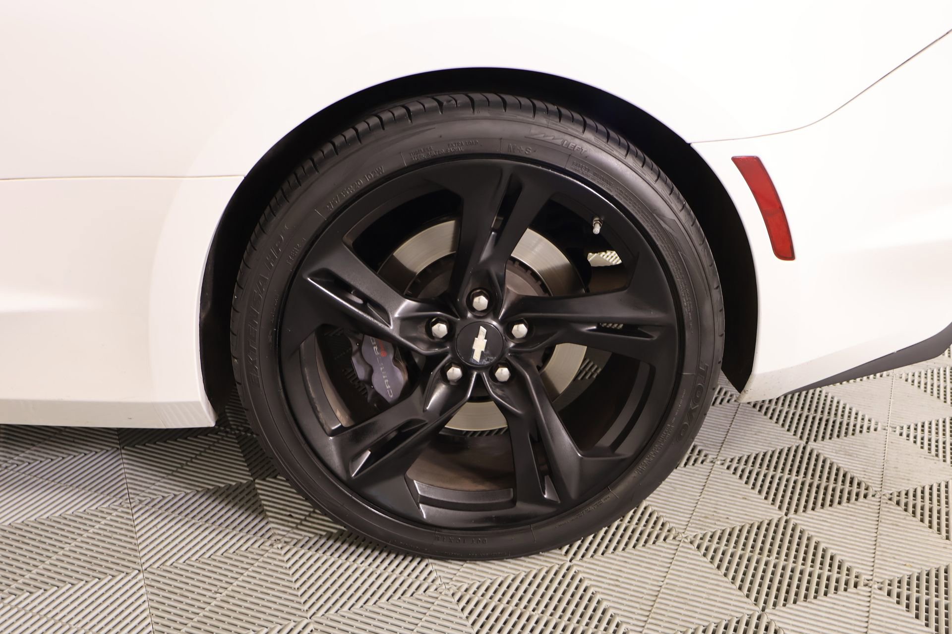 Used 2019 Chevrolet Camaro SS image 17