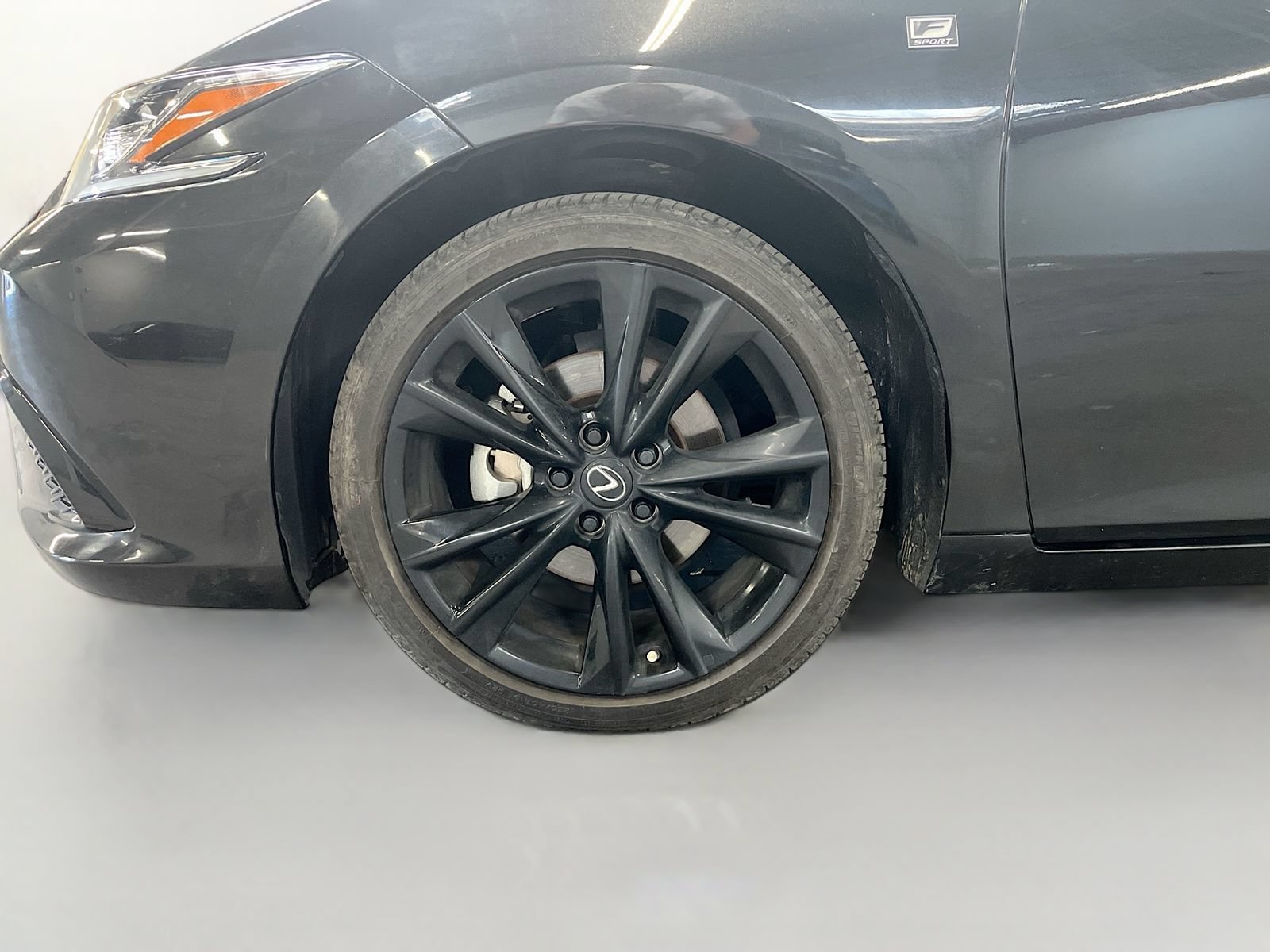 Used 2024 Lexus ES 350 F Sport w/ Accessory Package (Z2) FWD image 33