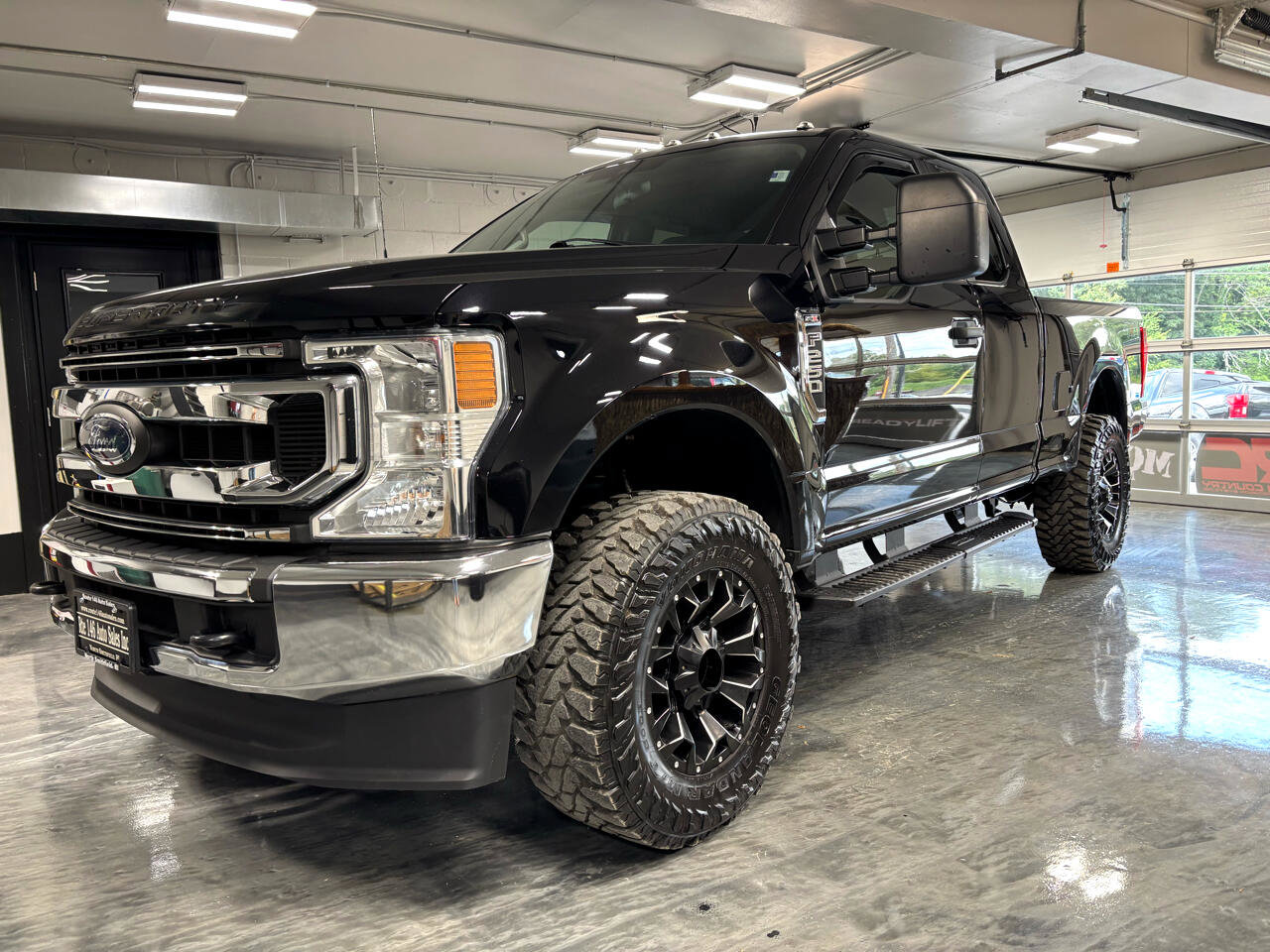 Used 2021 Ford F250 XL w/ STX Appearance Package image 5