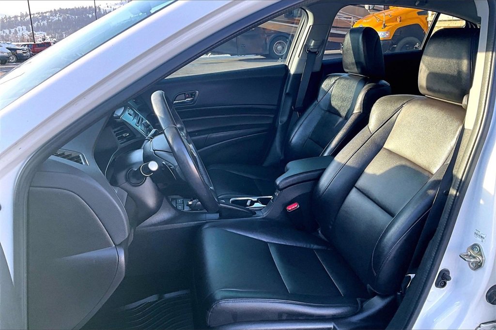 Used 2017 Acura ILX image 25