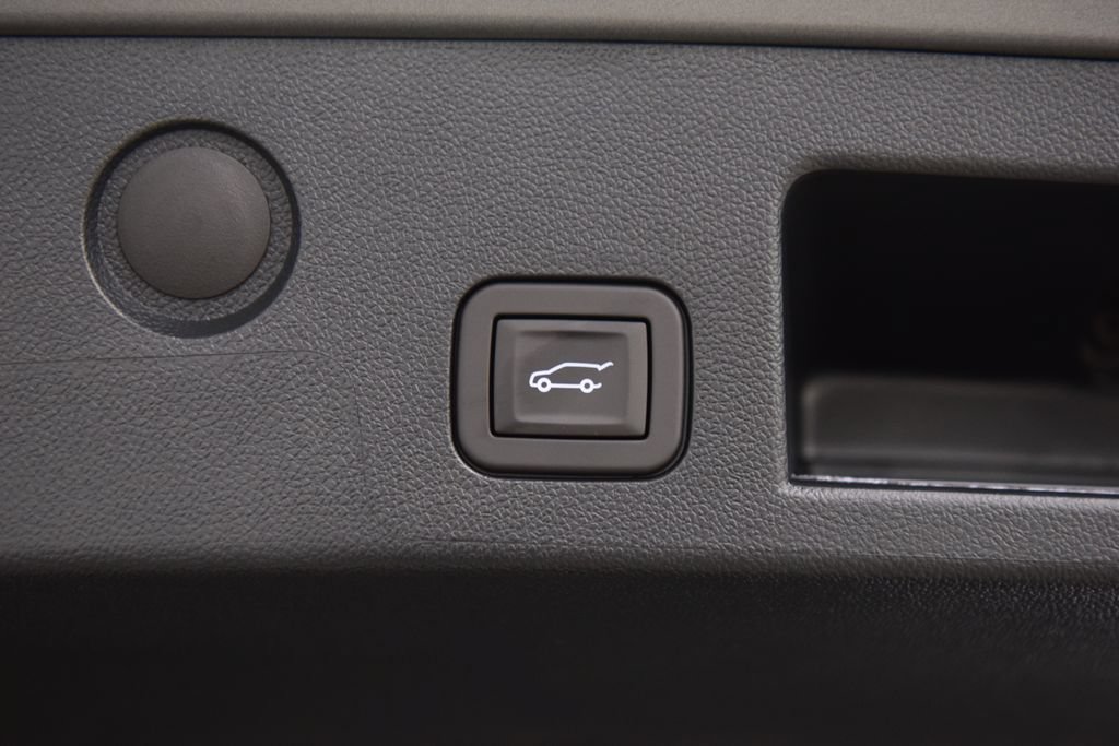New 2027 Chevrolet Equinox ACTIV w/ Safety and Technology Package AWD/4WD image 26