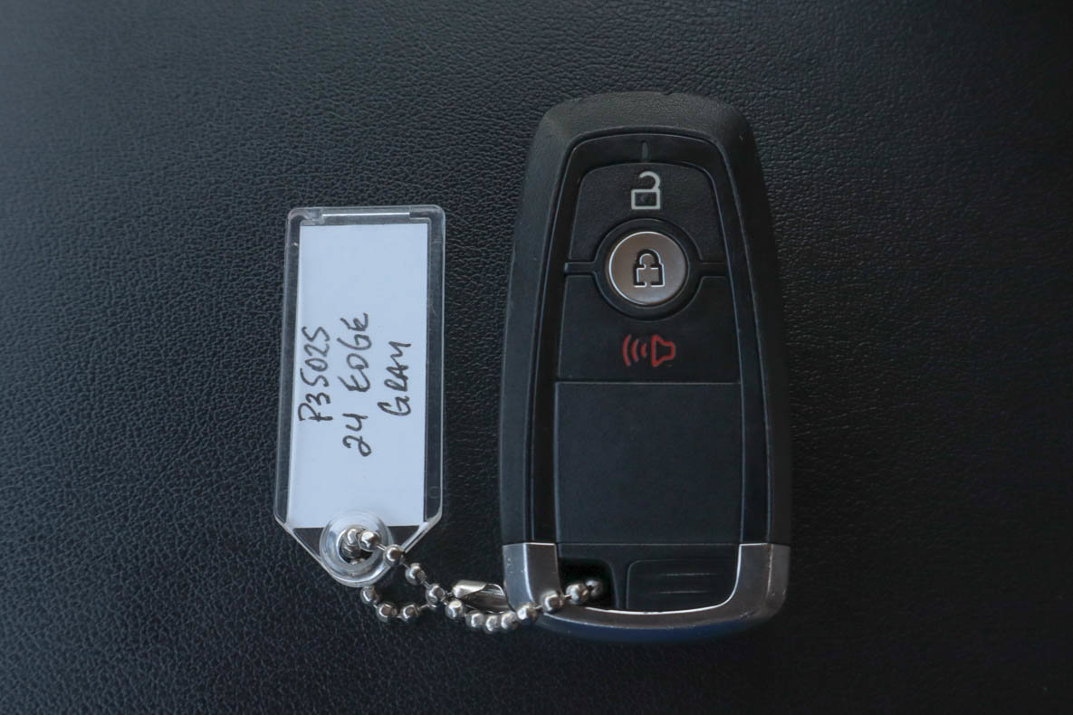 Used 2024 Ford Edge SEL AWD/4WD image 27