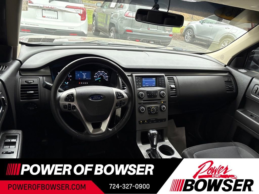 Used 2018 Ford Flex SE image 11