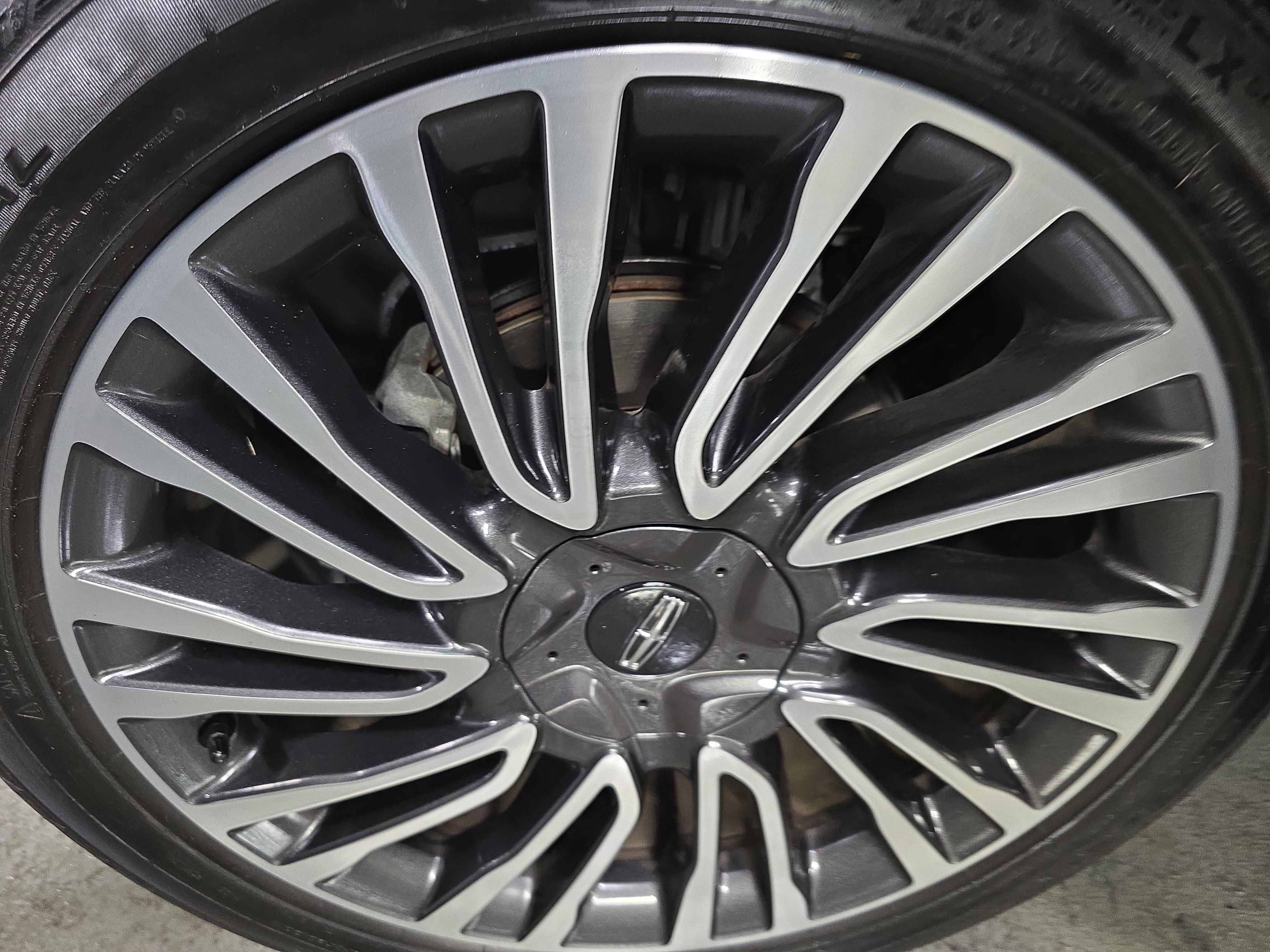 Certified 2021 Lincoln Corsair Reserve image 33