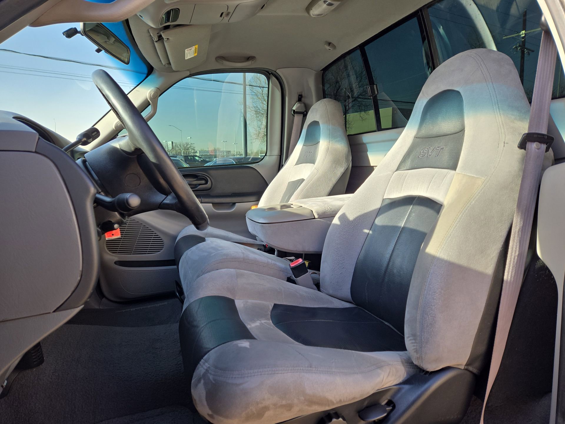 Used 2001 Ford F150 Lightning image 13