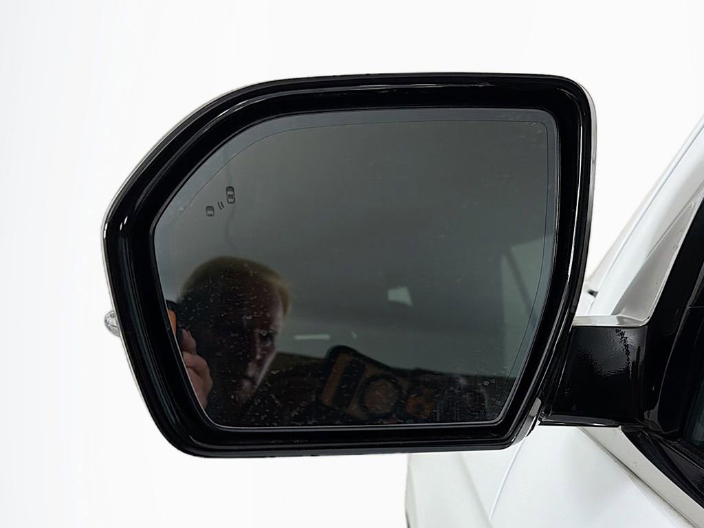 Used 2023 Ford Expedition Max Limited image 31