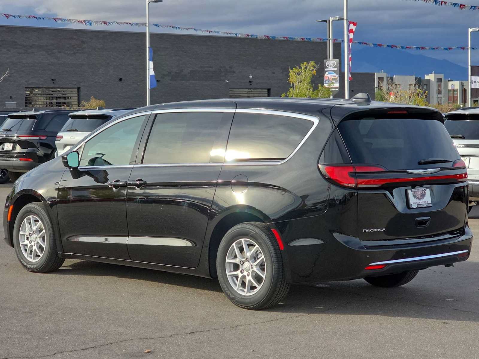 New 2026 Chrysler Pacifica Select FWD image 6