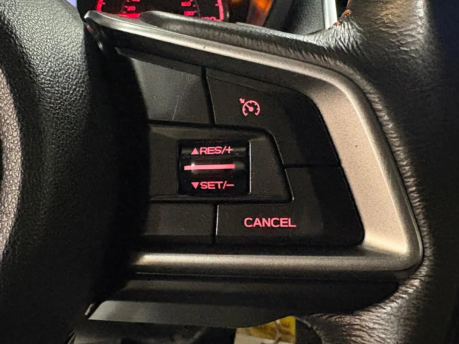 Used 2018 Subaru Crosstrek 2.0i Premium AWD/4WD image 32