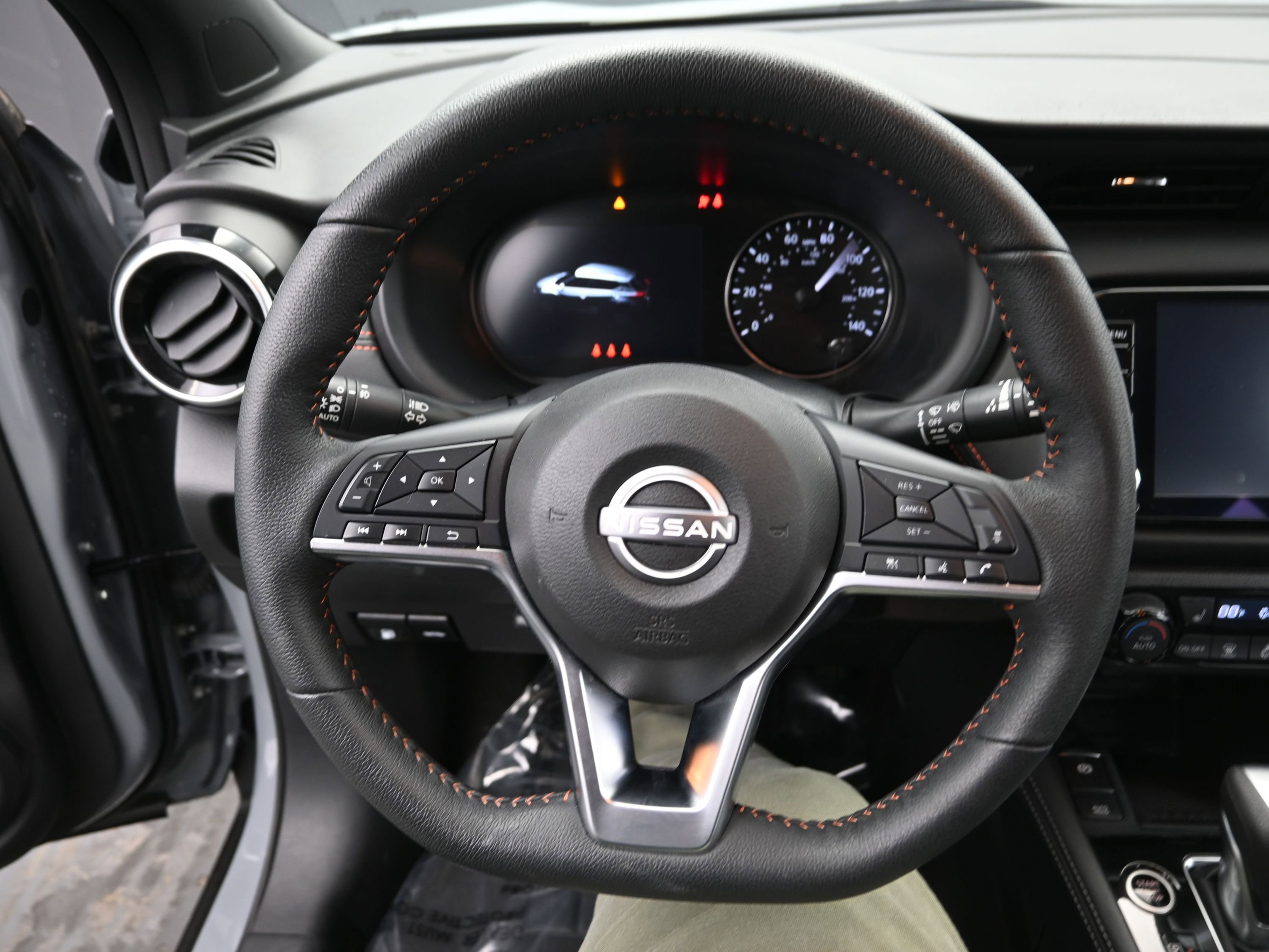 Certified 2024 Nissan Kicks SR w/ SR Premium Package image 14