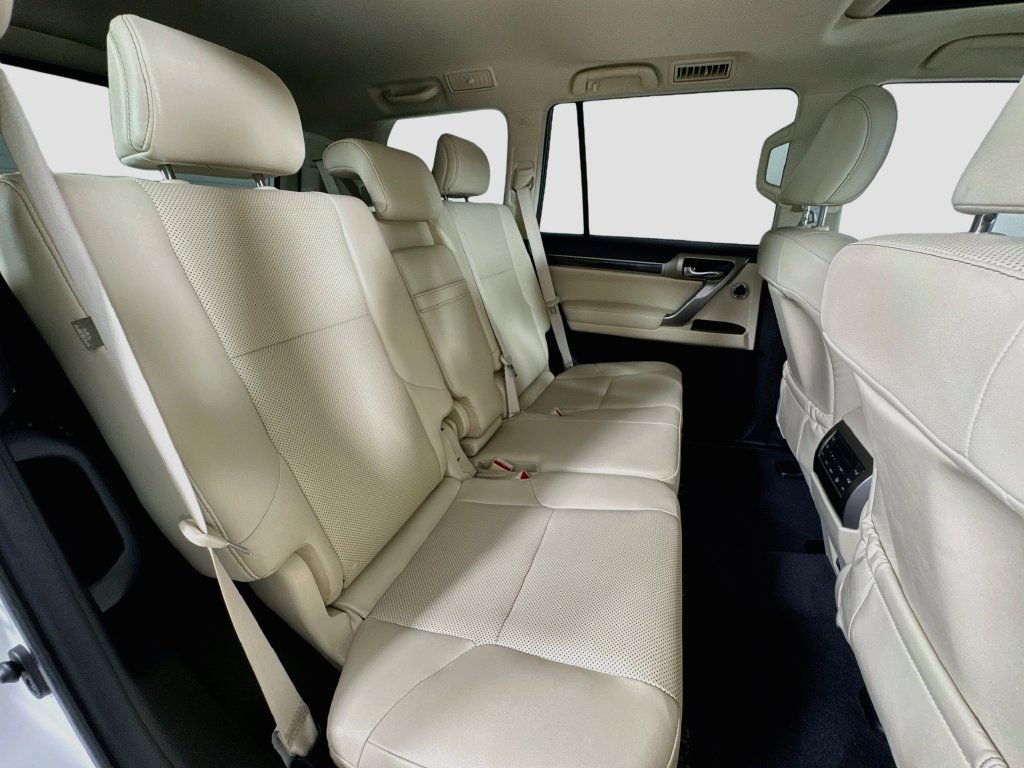 Used 2023 Lexus GX 460 Premium w/ Premium Plus Package AWD/4WD image 29