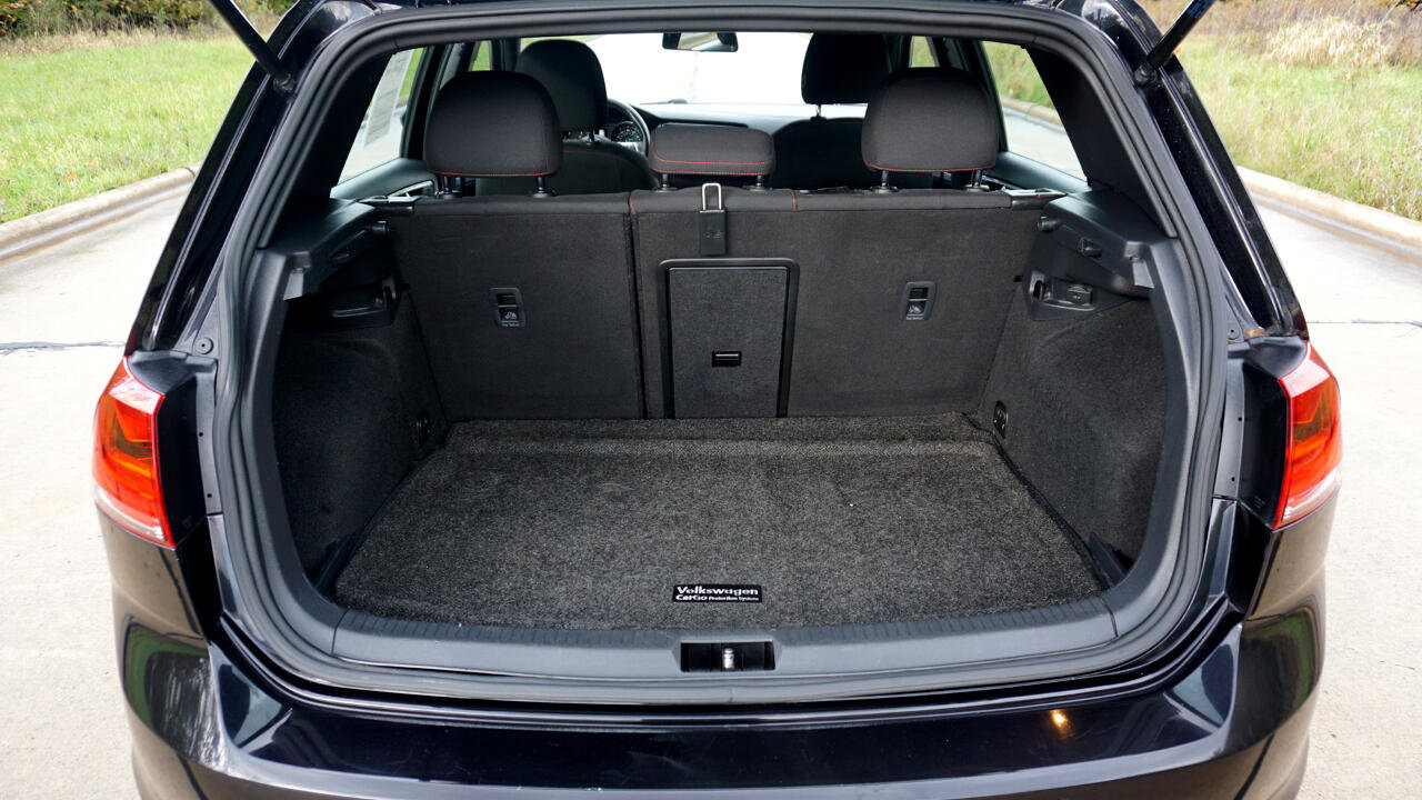 Used 2017 Volkswagen GTI S image 22