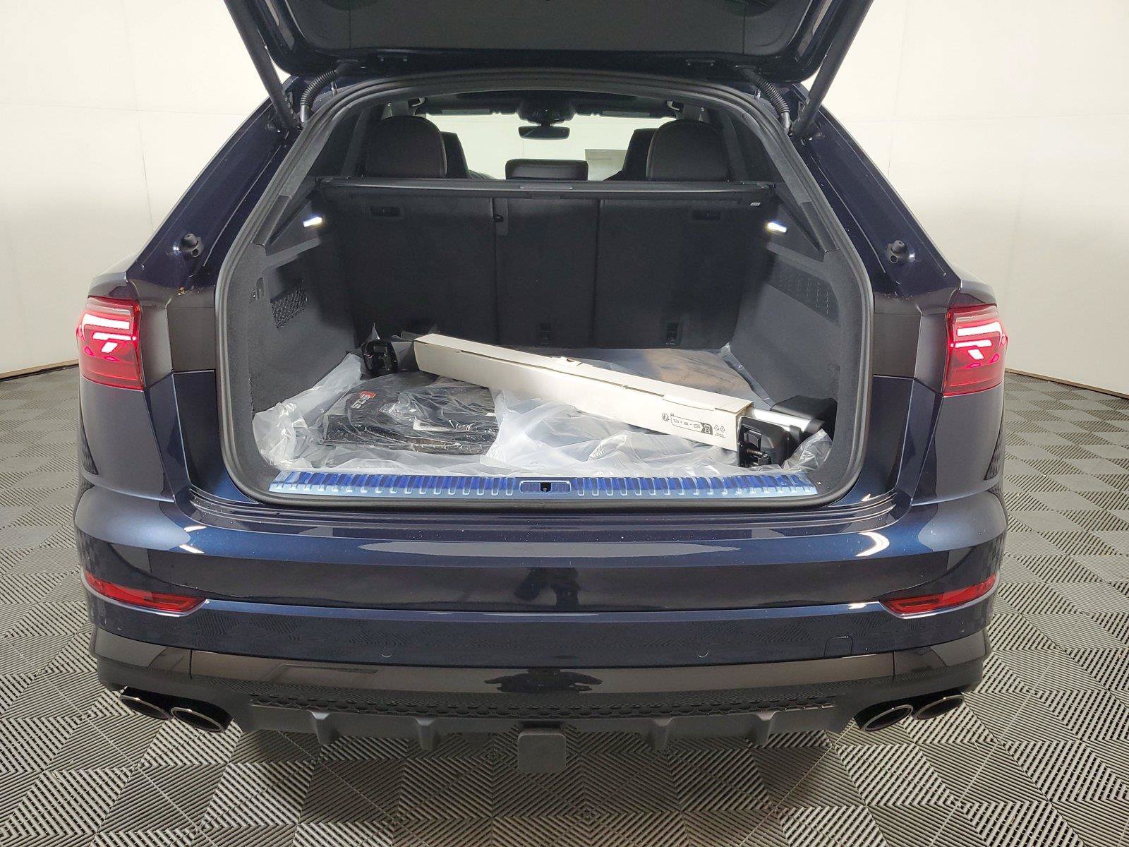 New 2026 Audi SQ8 Prestige AWD/4WD image 8
