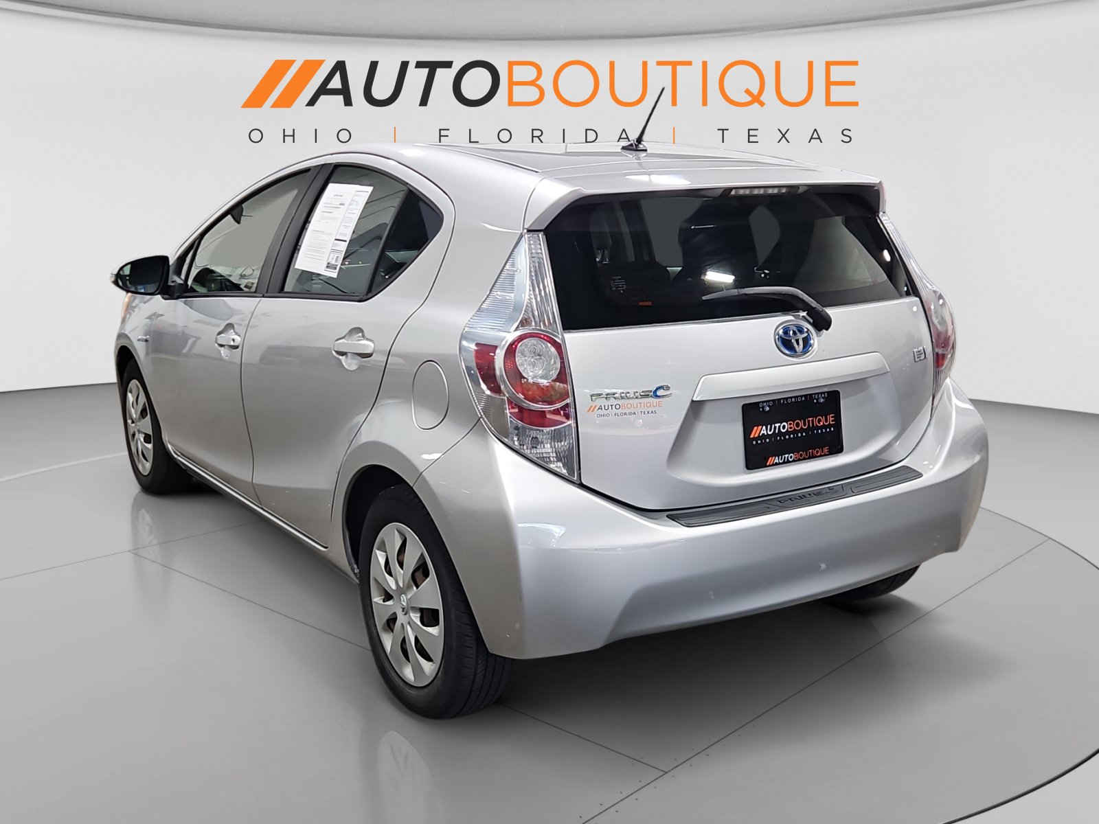 Used 2012 Toyota Prius C Two FWD image 3