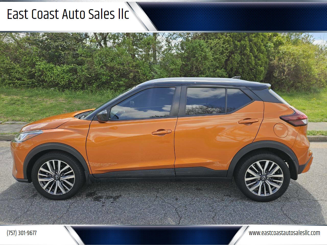 Used 2022 Nissan Kicks SV FWD image 1