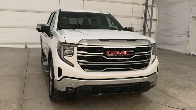 Used 2024 GMC Sierra 1500 SLT w/ SLT Premium Plus Package AWD/4WD image 7
