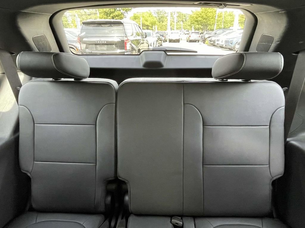Used 2023 Chevrolet Traverse LT AWD/4WD image 12