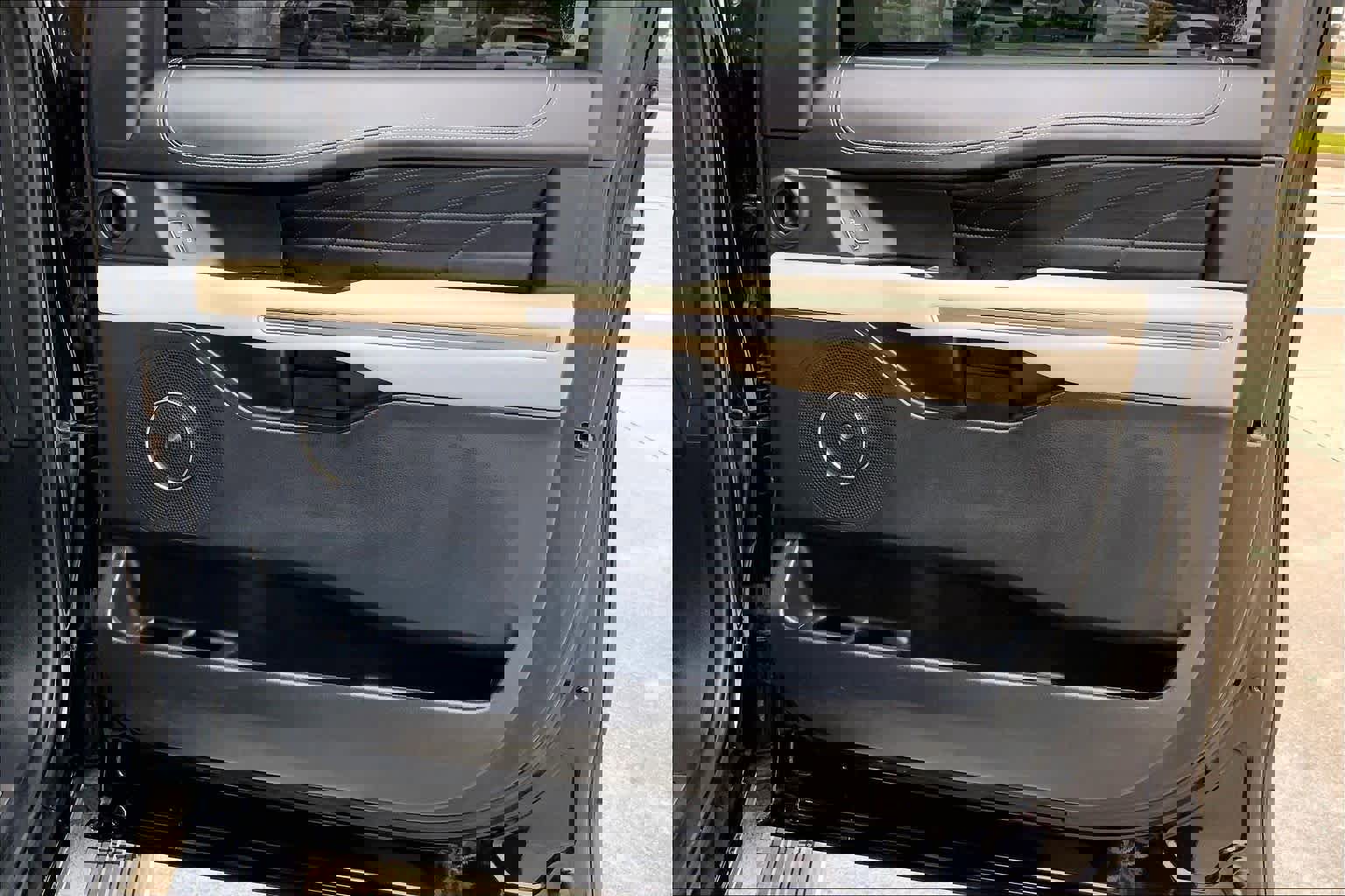 Used 2020 Ford Expedition Platinum image 23