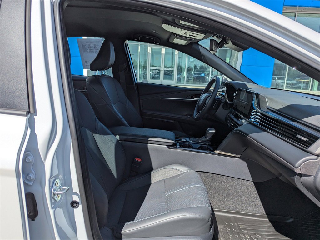 Used 2025 Toyota Camry XSE image 39