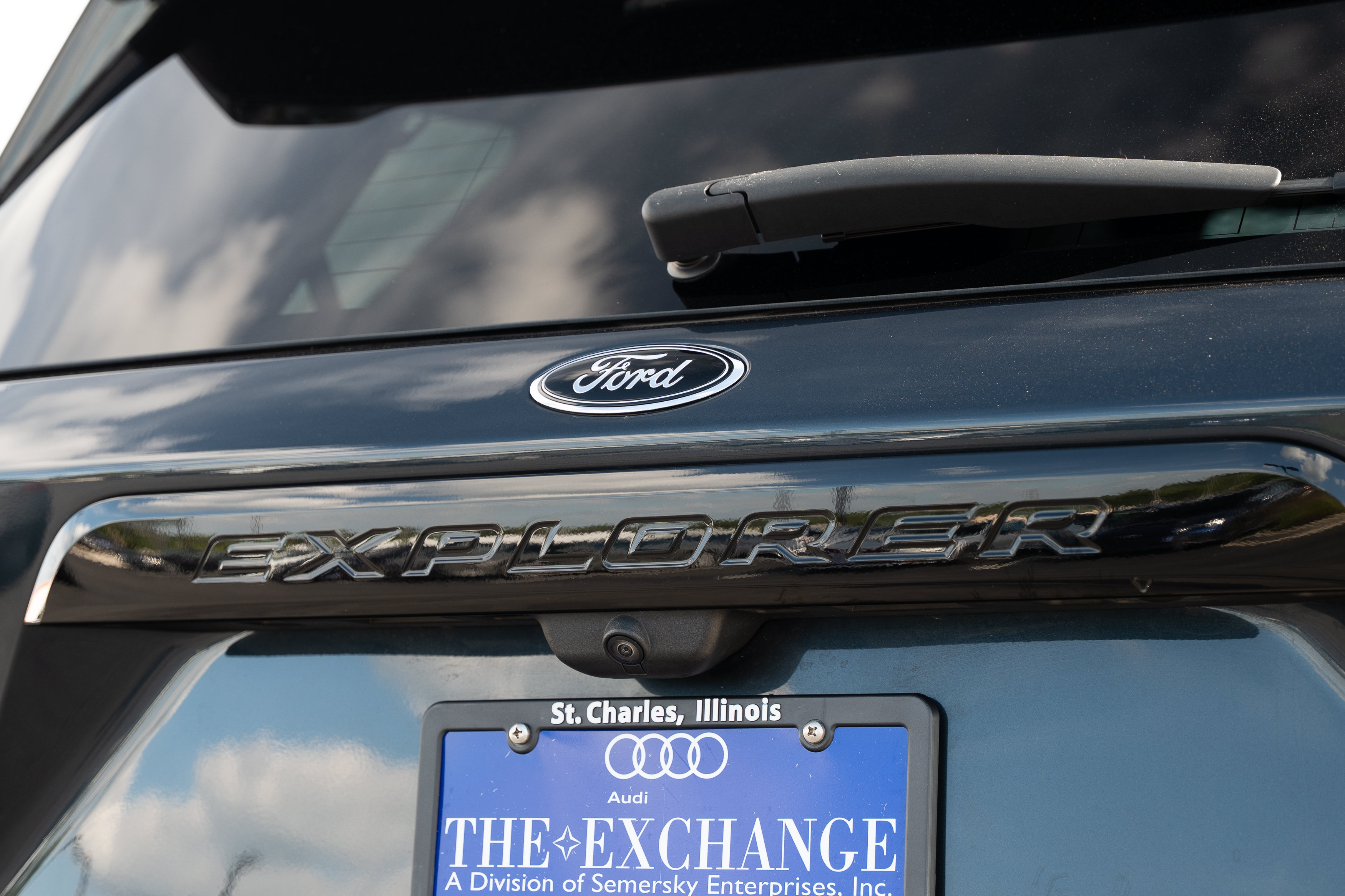 Used 2023 Ford Explorer ST-Line w/ Class IV Trailer Tow Package AWD/4WD image 27