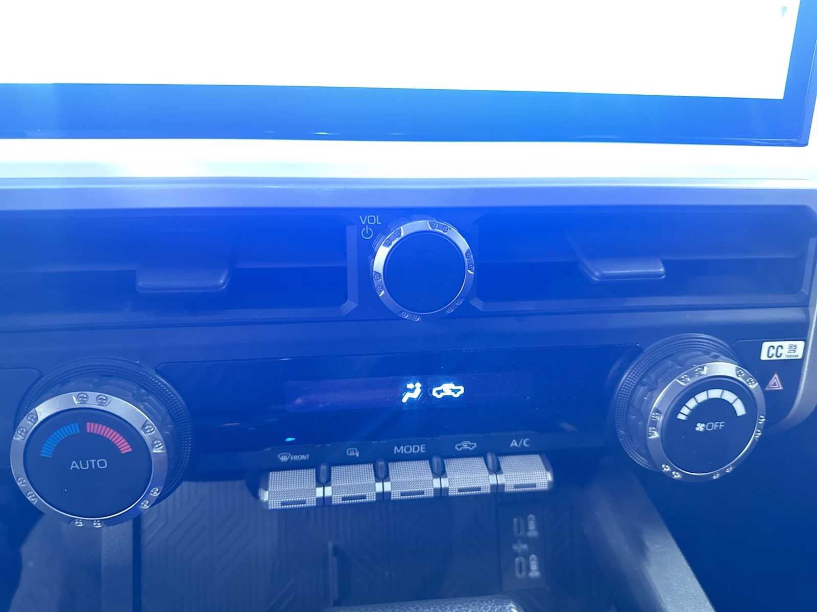 Used 2024 Toyota Tacoma TRD Off-Road AWD/4WD image 27