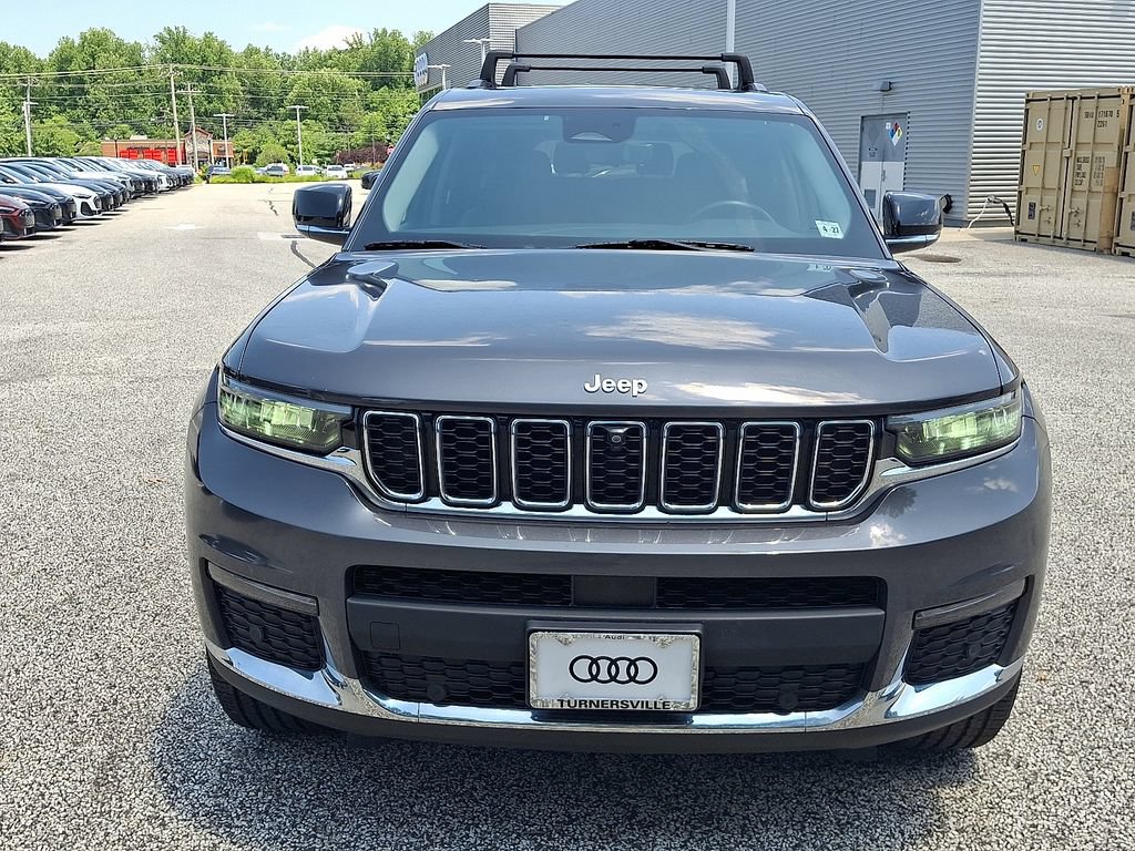 Used 2022 Jeep Grand Cherokee L Limited w/ Luxury Tech Group II AWD/4WD image 2