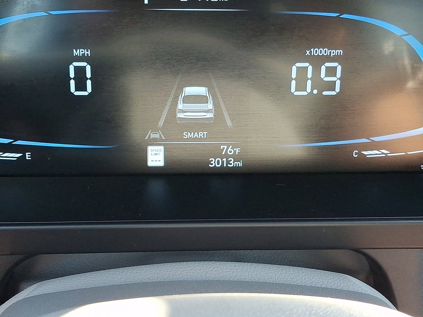 Certified 2025 Hyundai Elantra Sport FWD image 19