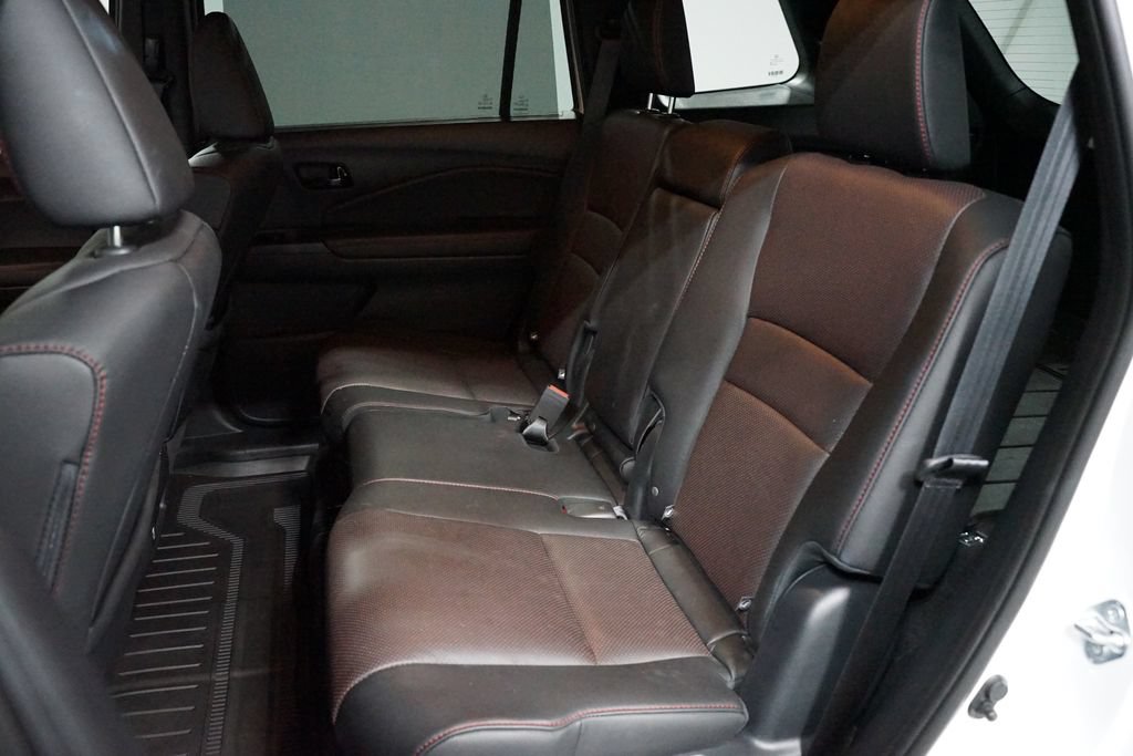 Used 2024 Honda Passport Black Edition image 28