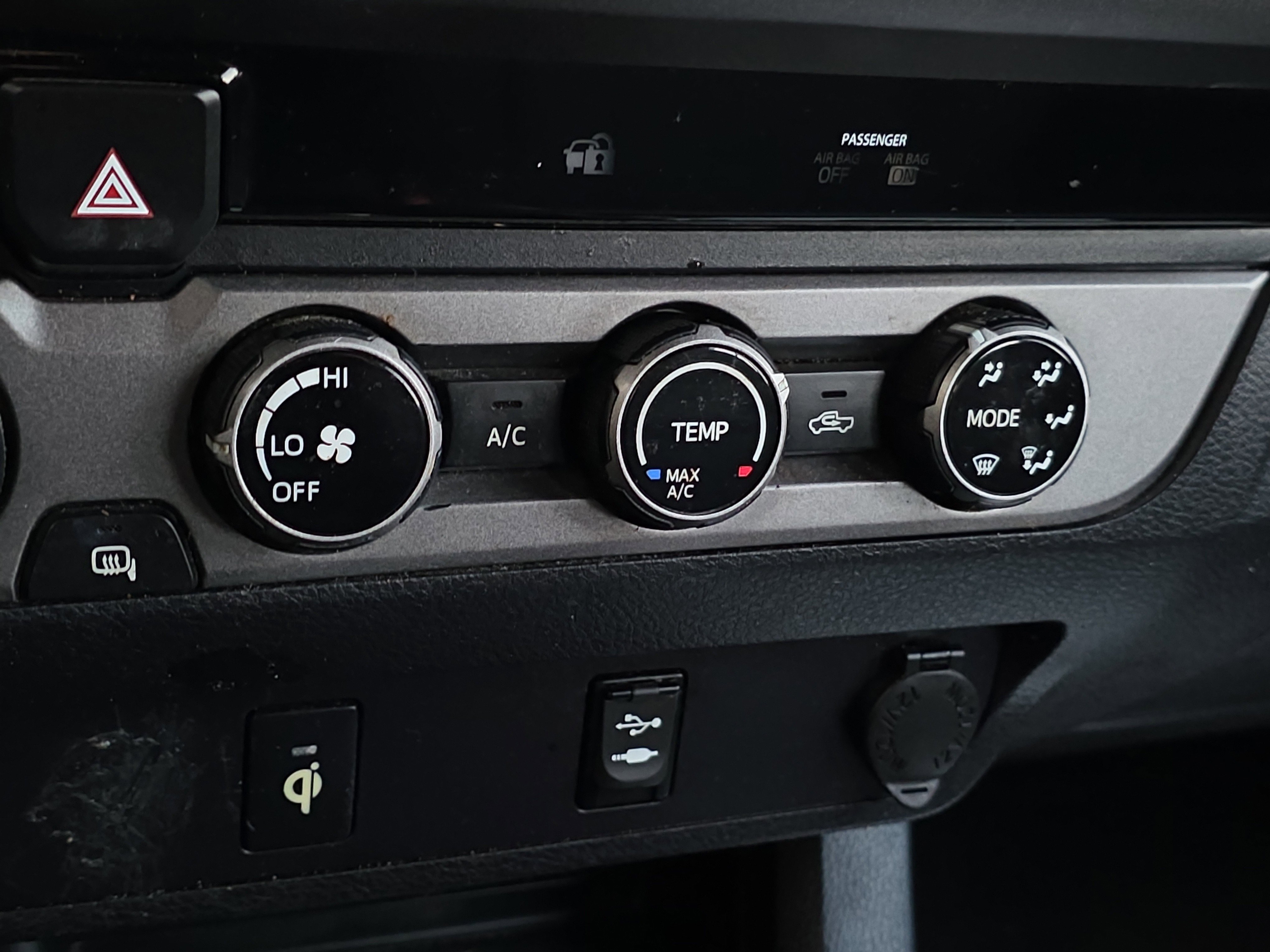 Used 2016 Toyota Tacoma TRD Off-Road w/ Towing Package image 18