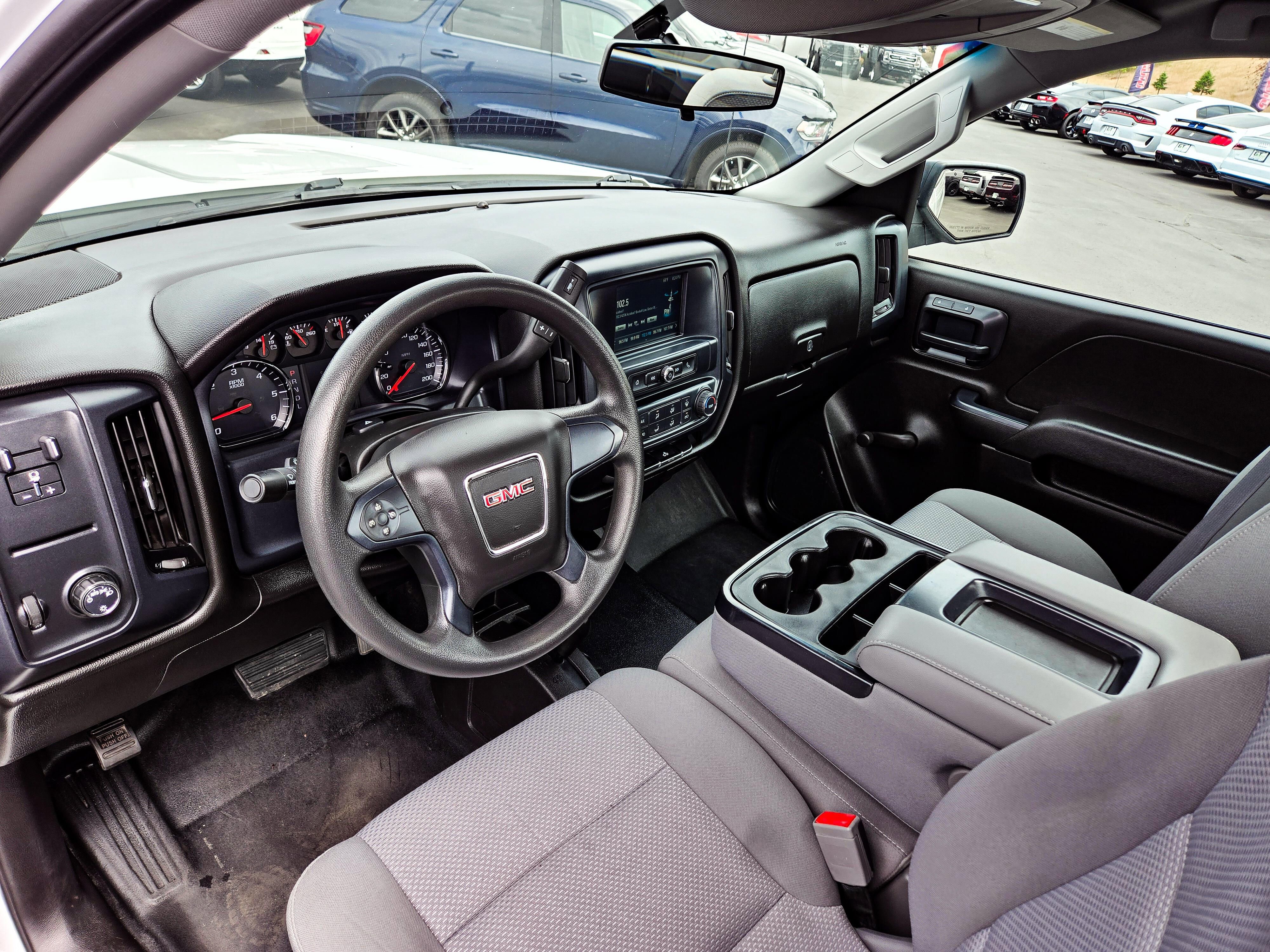 Used 2018 GMC Sierra 1500 4x4 Regular Cab image 10