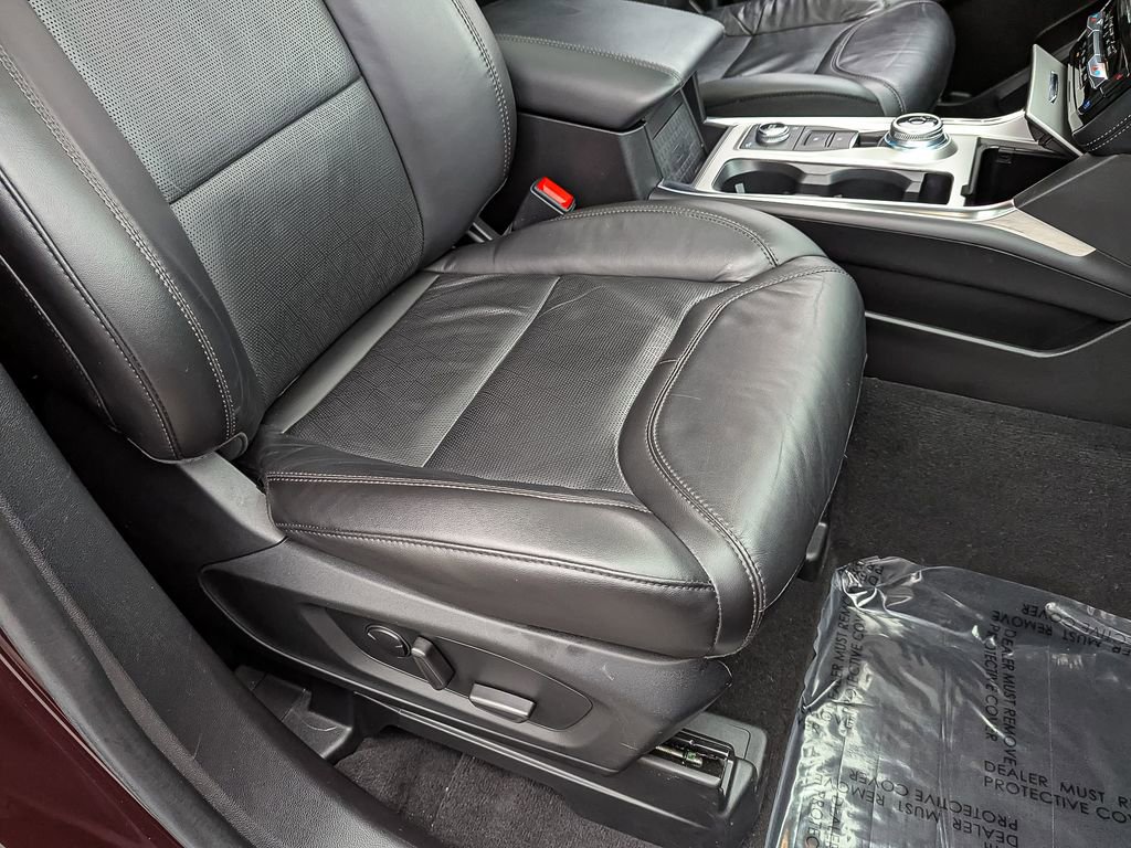 Used 2022 Ford Explorer Platinum w/ Equipment Group 601A image 39