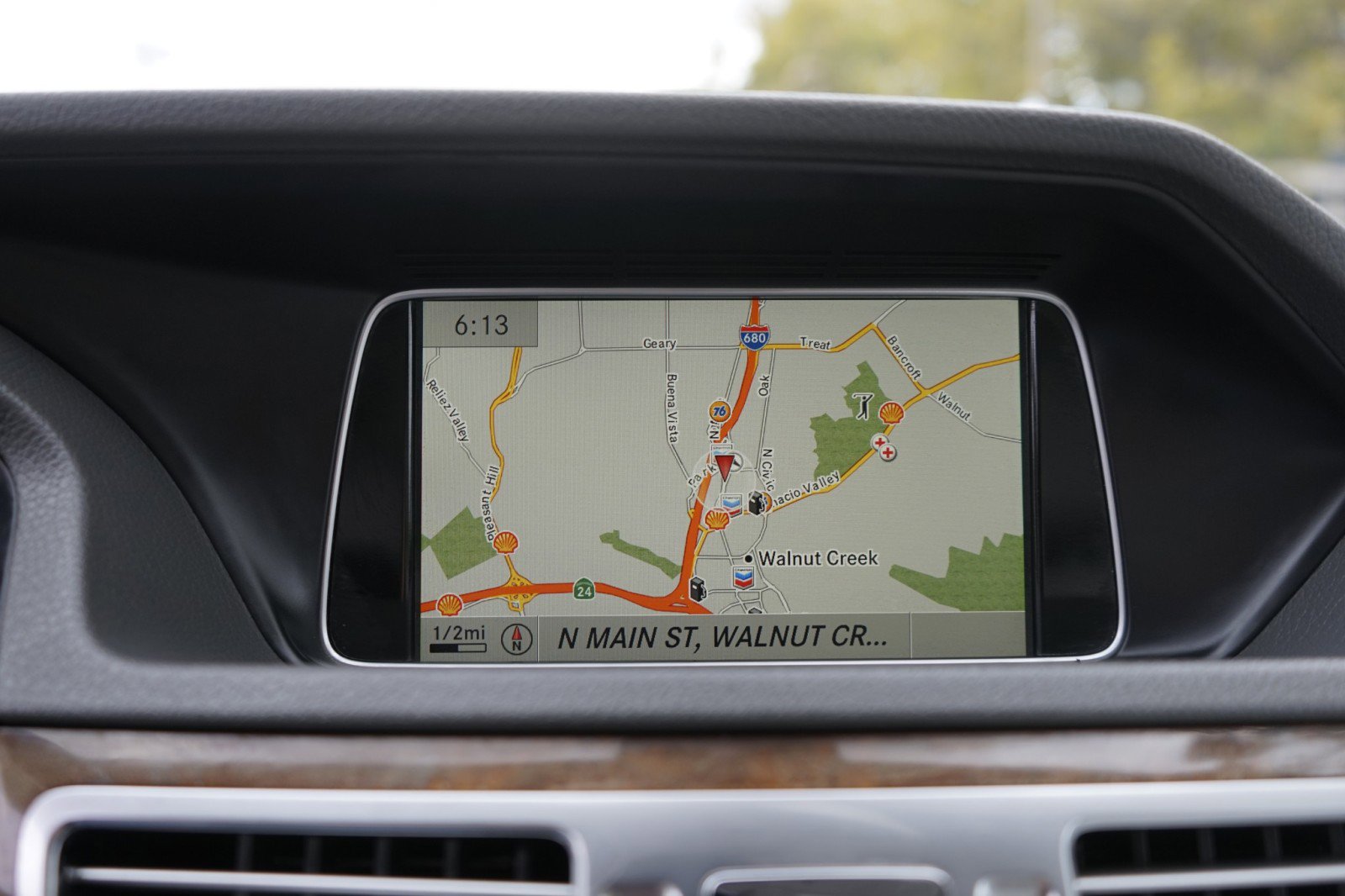 Used 2014 Mercedes-Benz E 350 Sedan image 25