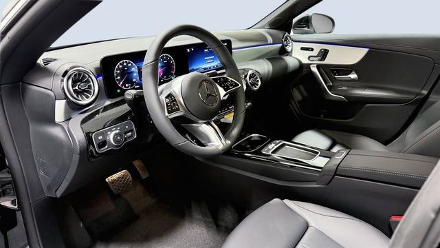 New 2026 Mercedes-Benz CLA 250 4MATIC image 5
