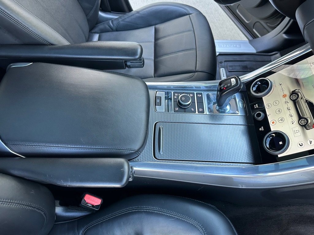 Used 2019 Land Rover Range Rover Sport Supercharged AWD/4WD image 24