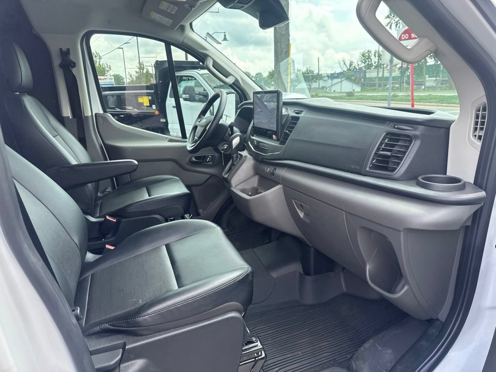 Certified 2025 Ford Transit 350 Low Roof AWD image 37