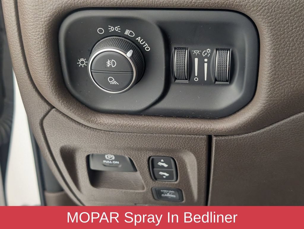 Used 2025 RAM 1500 Laramie w/ Bed Utility Group AWD/4WD image 15