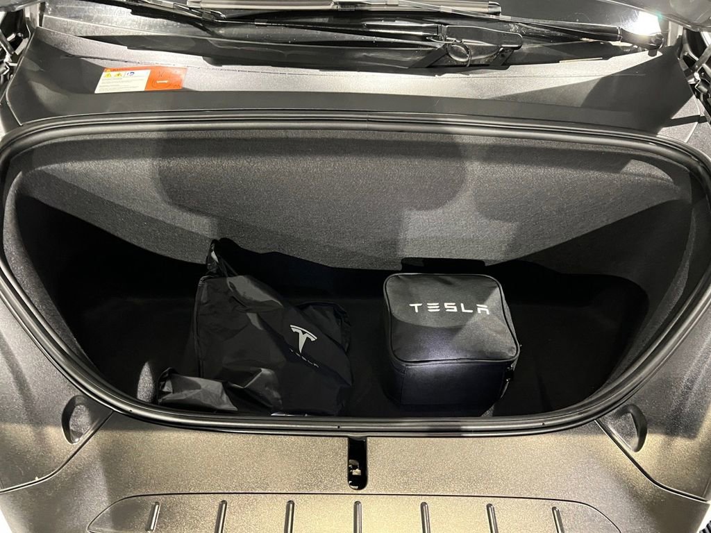 Used 2018 Tesla Model X 75D AWD/4WD image 37